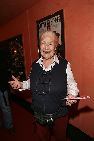 Ellen Schwiers.