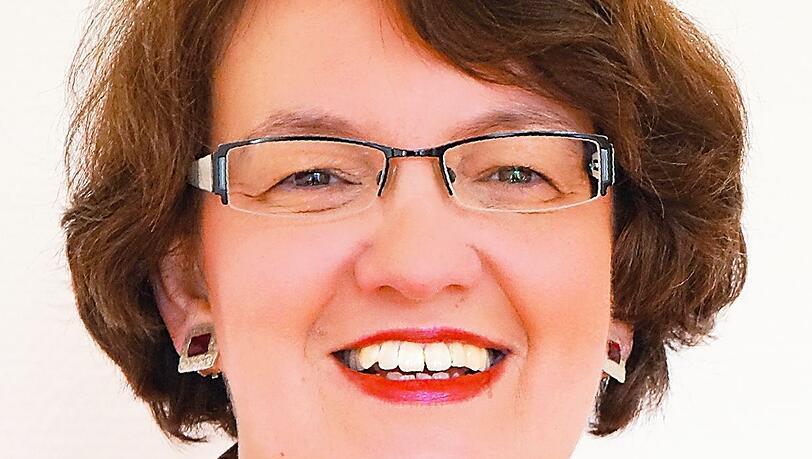 Bürgermeisterin Christine Strobl besucht mit OB-Kandidat Dieter Reiter die Bewohner des AWO-Sozialzentrums. Bürgermeisterin Christine Strobl besucht mit OB-Kandidat Dieter Reiter die Bewohner des AWO-Sozialzentrums.