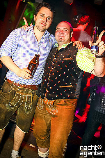 Jeden Samstag heißt es in der Nachtgalerie: Es gibt nur ein Gas&hellip;VOLLGAS! Mehr Bilder unter: www.nachtagenten.de