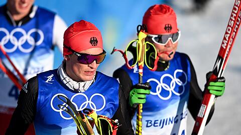 Kamen auf Rang zwölf und dreizehn ins Ziel: Lucas Bögl (r) und Friedrich Moch nach dem Rennen.