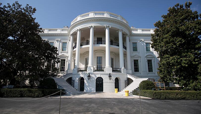 Der Treppenaufgang des Portikus an der Südseite des Weißen Hauses in Washington. Der Treppenaufgang des Portikus an der Südseite des Weißen Hauses in Washington.