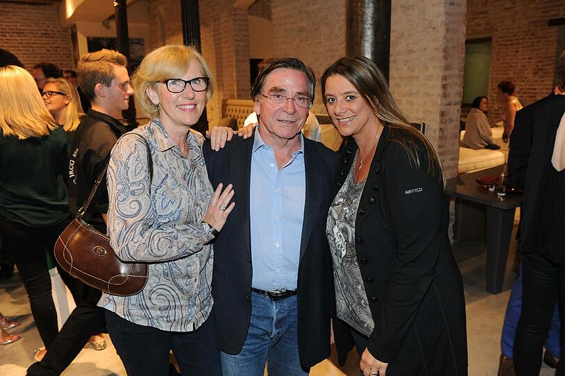 Fedrah Sayegh, Elmar Wepper und Frau Anita Wepper bei der Eröffnung des Betten Concept Store am 29.08.2013 in München.