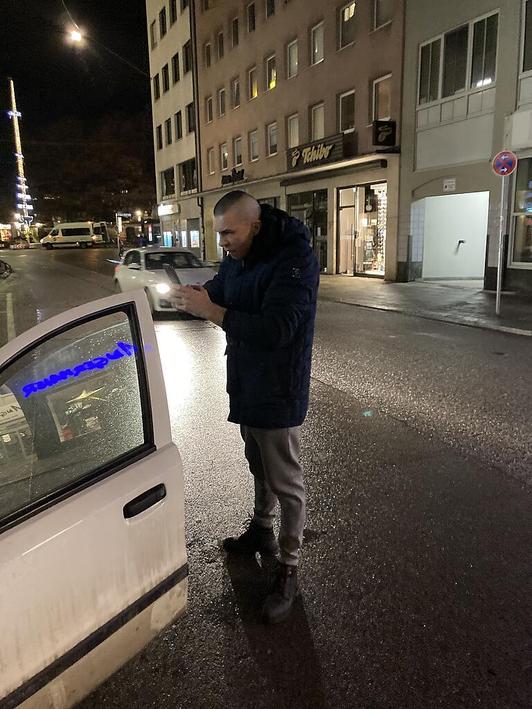 Essenslieferant im Rosental verprügelt Polizei sucht diesen Schläger