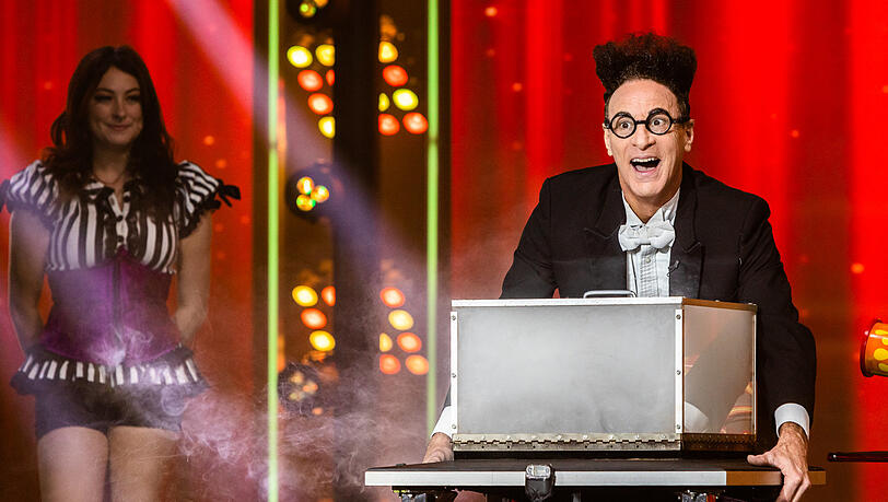 Der amerikanische Komiker und Magier Ed Alonzo.