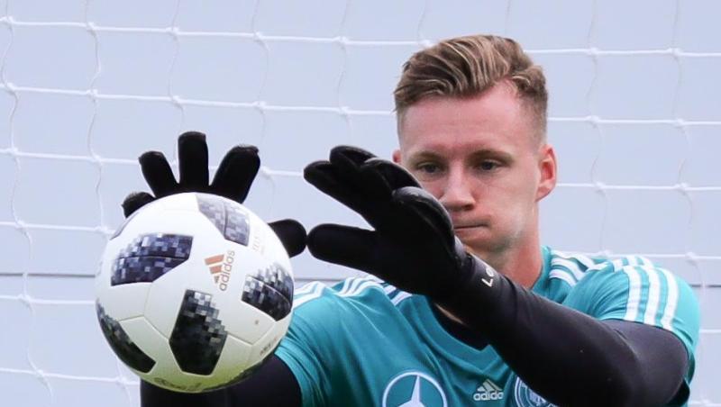 Arsenal-Torwart Bernd Leno kritisiert die Vergabe des Europa-League-Finales nach Baku. Arsenal-Torwart Bernd Leno kritisiert die Vergabe des Europa-League-Finales nach Baku.