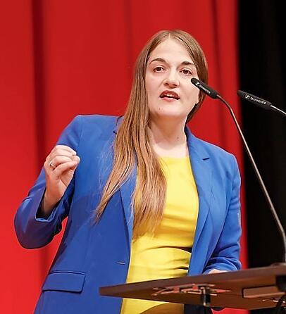 Bayerns SPD-Chefin Ronja Endres will im Wahlkampf mit Inhalten punkten. Den politischen Gegner will sie dabei nicht diffamieren.