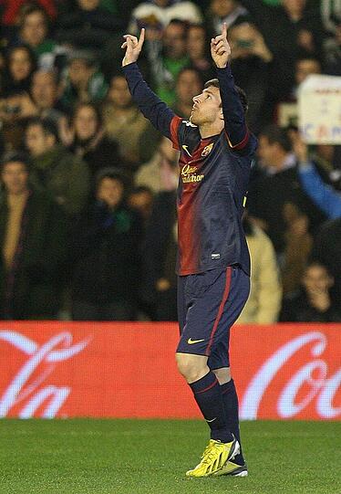 Messi schoss gegen Betis Sevilla sein 85. und 86. Tor in der Saison 2012.
