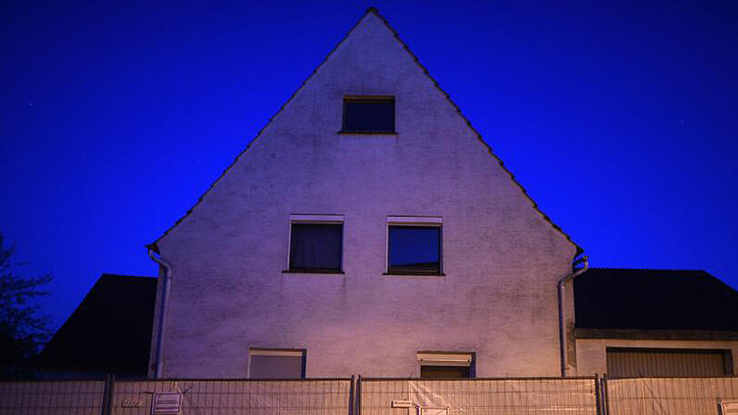 Das Wohnhaus des beschuldigten Ehepaares in Höxter-Bosseborn. Hier wurden mehrere Fauen grausam gequält.