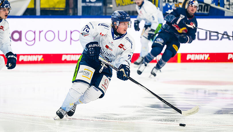 K&uuml;nftig spielt Elis Hede, der hier noch im Trikot der Straubing Tigers tr&auml;gt,  im SAP Garden f&uuml;r den EHC Red Bull M&uuml;nchen.