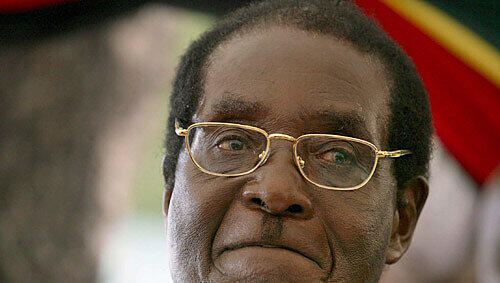 Herrscht seit 1980 in Simbabwe: Robert Gabriel Mugabe. Herrscht seit 1980 in Simbabwe: Robert Gabriel Mugabe.