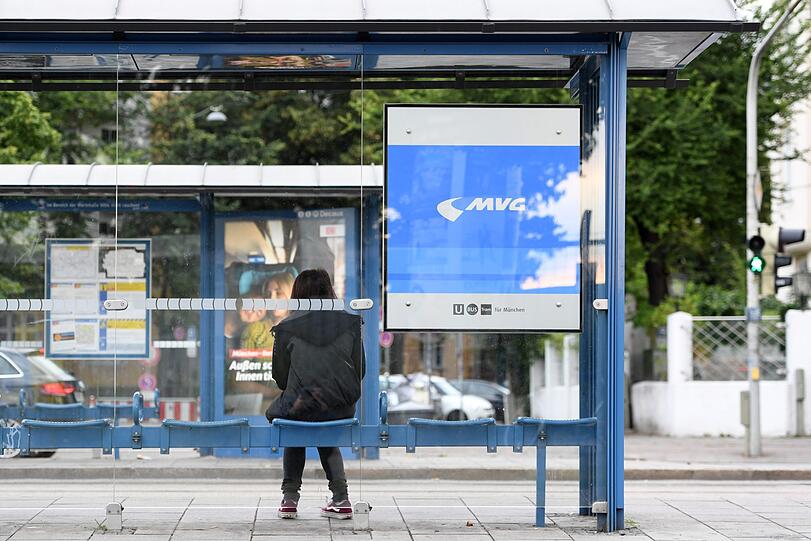 Bei der Tram sollten zunächst nur die Linien 19, 20 und 25 im 10-Minuten-Takt fahren, wie es am Morgen hieß.