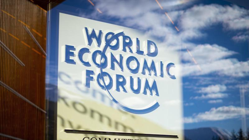 3000 Teilnehmer aus Politik, Wirtschaft und Gesellschaft nehmen an dem Treffen in Davos teil. 3000 Teilnehmer aus Politik, Wirtschaft und Gesellschaft nehmen an dem Treffen in Davos teil.