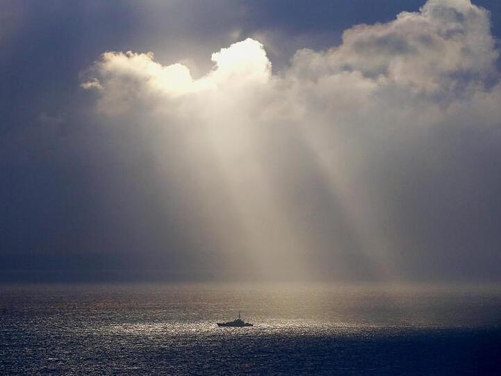 Ein Patrouillenboot des britischen Grenzschutzes auf dem Ärmelkanal bei Dover.