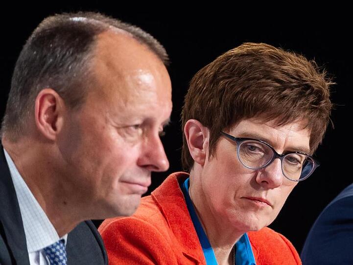 Friedrich Merz und Annegret Kramp-Karrenbauer im November 2018 bei einer CDU-Regionalkonferenz.