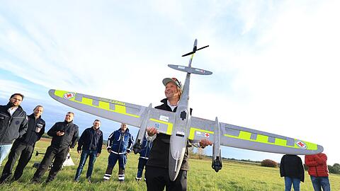 Das BRK stellt eine Erkundungsdrohne für Katastrophen vor.