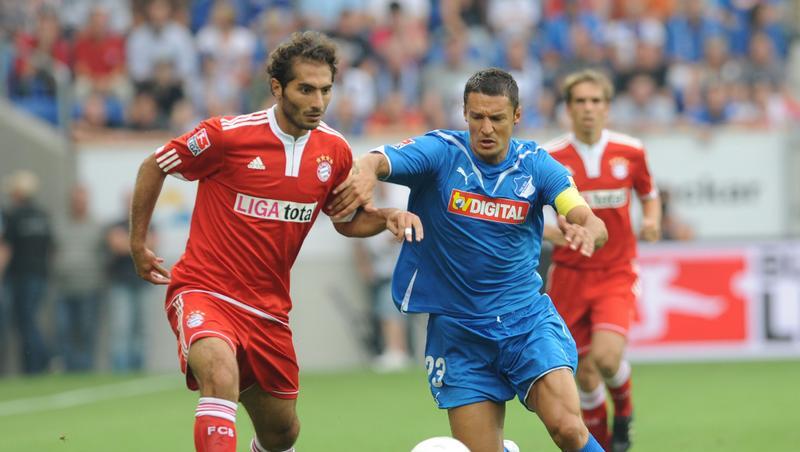Bayerns Hamit Altintop (l.) im Zweikampf mit dem Hoffenheimer Salihovic. Bayerns Hamit Altintop (l.) im Zweikampf mit dem Hoffenheimer Salihovic.
