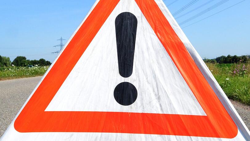 Bei einem Baukranunfall in Bad Homburg hat es mehrere Verletze gegeben. (Symbolbild). Bei einem Baukranunfall in Bad Homburg hat es mehrere Verletze gegeben. (Symbolbild).