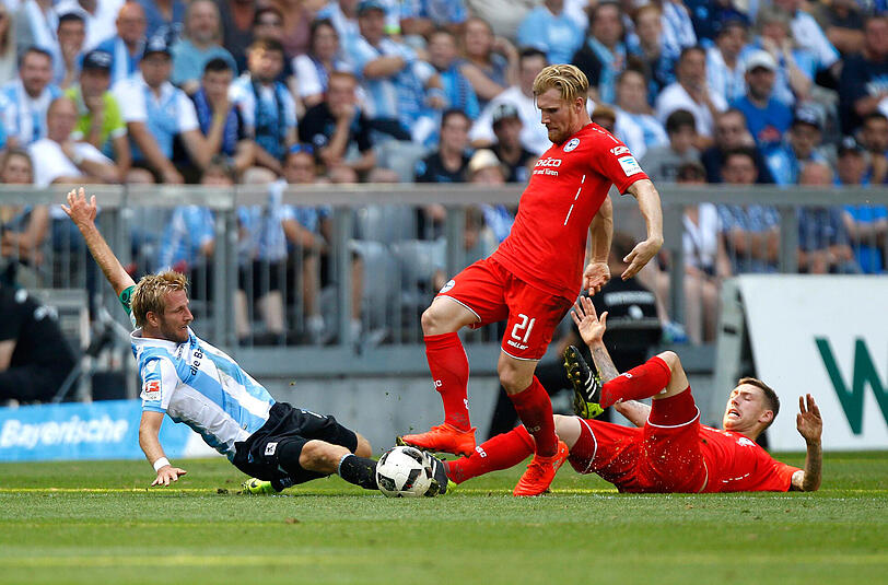 Erzielte den 1:0-Siegtreffer gegen Bielefeld: Stefan Aigner (l)