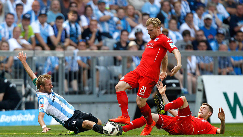 Erzielte den 1:0-Siegtreffer gegen Bielefeld: Stefan Aigner (l)