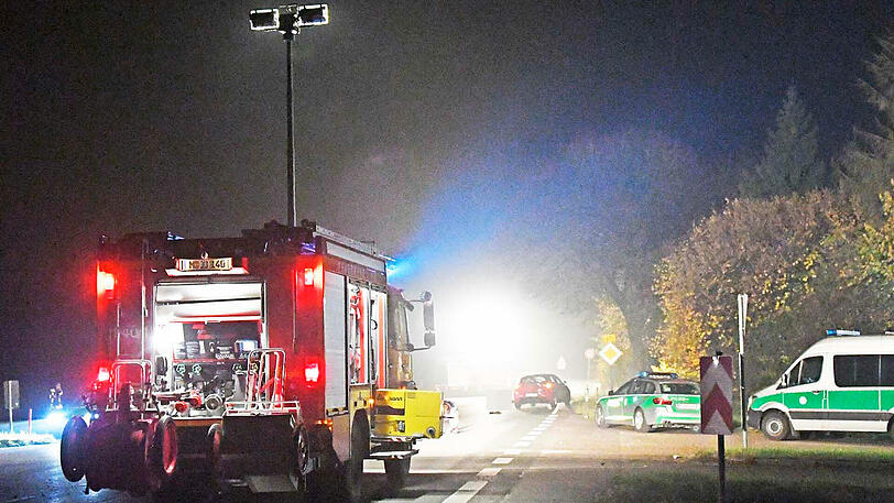 Zur Unfallaufnahme war die Bundesstraße bis 22h gesperrt.