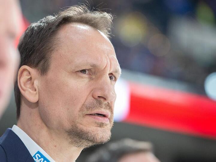 Hat seinen ersten DEL-Titel im Blick: Adler-Coach Pavel Gross.
