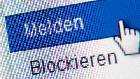 Wenn die Netzwerke nicht schnell genug auf Hass-Beiträge reagieren, können sich die Anwender beim Bundesamt für Justiz beschweren.