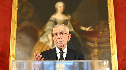 Eigentlich wollte Bundespräsident Alexander Van der Bellen Kickl als Kanzler verhindern. Jetzt gibt er ihm doch den Regierungsbildungsauftrag.