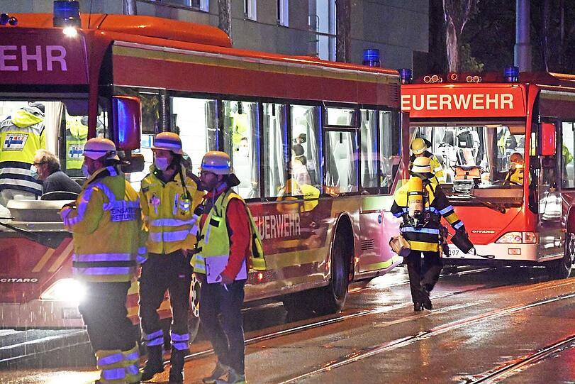 Derzeit wird das Jugendheim von einem Statiker überprüft.