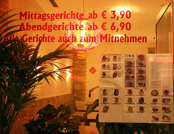 Mittagsgerichte, die man sich vorher auf Bildern anschauen kann.