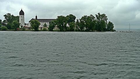 Die Fraueninsel im Regen.