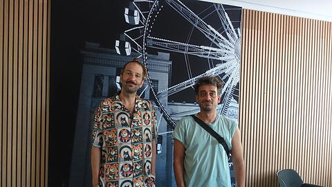 Fabian Frischmann, Künstlername Urkwell (links) und Michael Huber, alias Dutti in der AZ-Redaktion.