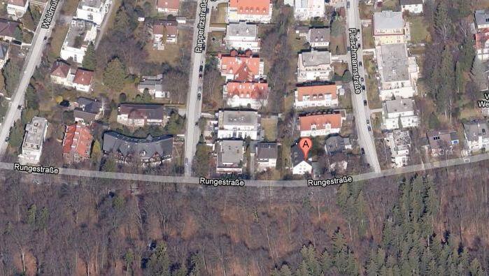 Die Rungestraße in Solln. Oben mit, unten ohne Baumschutz? Die Rungestraße in Solln. Oben mit, unten ohne Baumschutz?