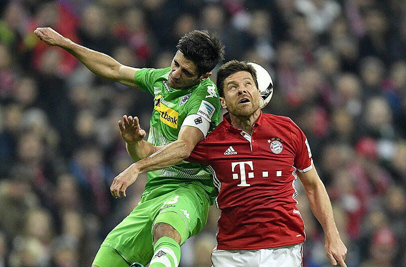 Xabi Alonso - Note 3: Blieb trotz aller Kritik in der Startelf. Wie immer Ausgangspunkt nahezu aller Bayern-Angriffe. Suchte und fand seine Mitspieler immer wieder mit präzisen Diagonalbällen. Solider Auftritt.