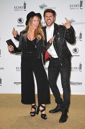 Der Moderator Thore Schölermann und seine Freundin Jana Julie Kilka