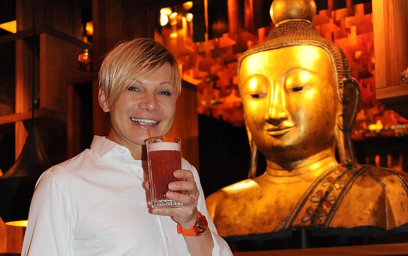 Chris Kolonko mag Asien und buddhistische Weisheiten. Wir trafen ihn auf einen Cocktail im &bdquo;Spicery&ldquo; in Haidhausen.