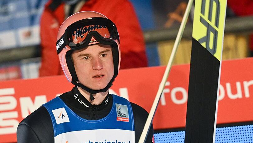 Nach dem Mixed Team am Freitag nun im Einzel auf der großen Mühlenkopfschanze gefordert: Karl Geiger.
