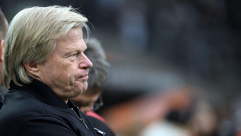 Bayerns Vorstandschef Oliver Kahn vor dem Spiel.