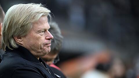 Bayerns Vorstandschef Oliver Kahn vor dem Spiel.