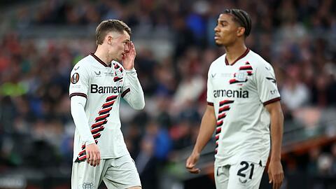 Die Werkself um Florian Wirtz (l) und Amine Adli leistete sich ungewohnt viele einfache Fehler im Spielaufbau.