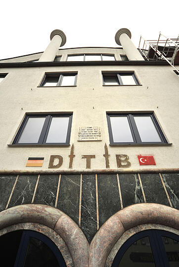Pasing ist Multikulti: Deutlichstes Beispiel dafür ist die Moschee in der Planegger Straße.
