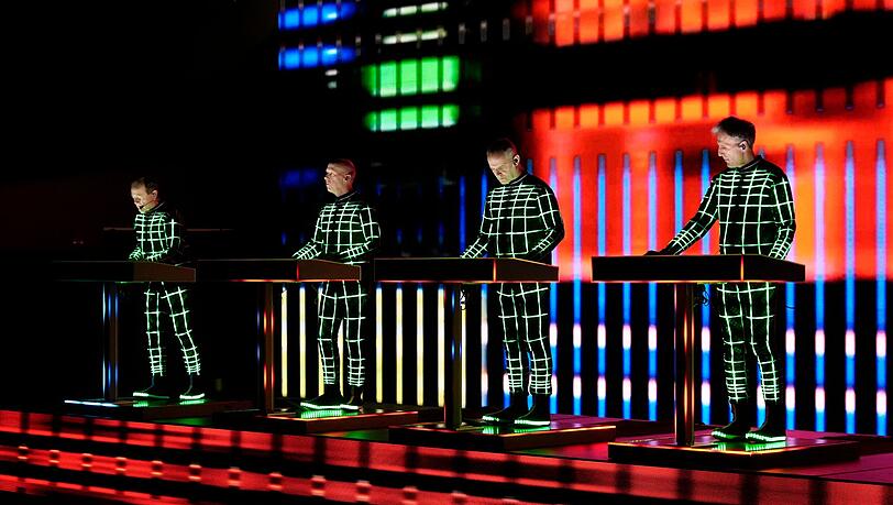 Die Band Kraftwerk startet eine neue Europa-Tournee. (Archivbild)
