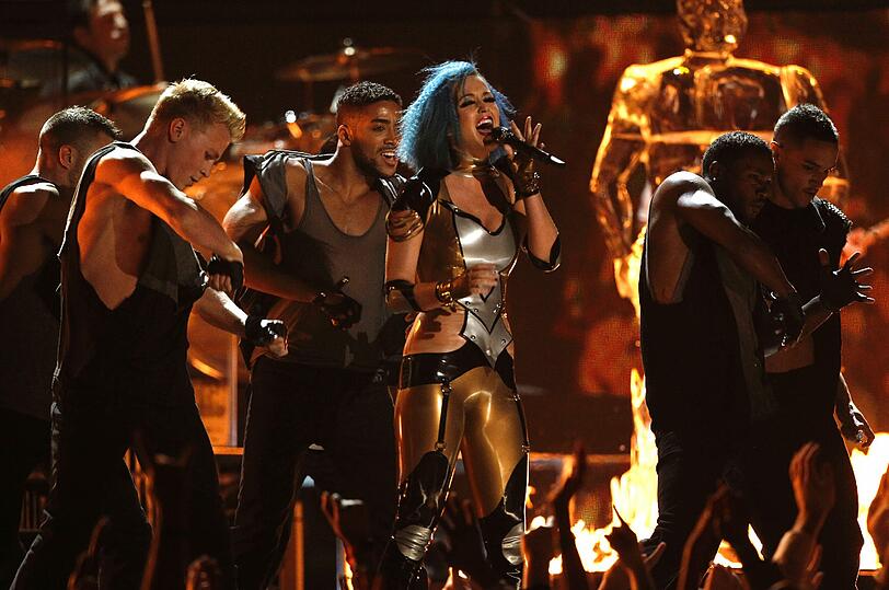 Katy Perry in Flammen: Nach der beinahe schon freundschaftlichen Scheidung von Russel Brand noch sexier...