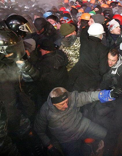 Bilder von den Protesten in der Ukraine. Die Gewalt der Regierung wird von Tag zu Tag härter.