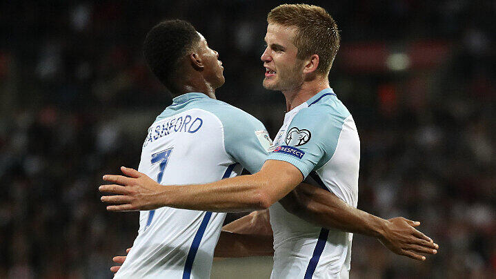Englands Eric Dier (rechts) lässt sich für seinen Treffer zum 1:1 gegen die Slowakei feiern.