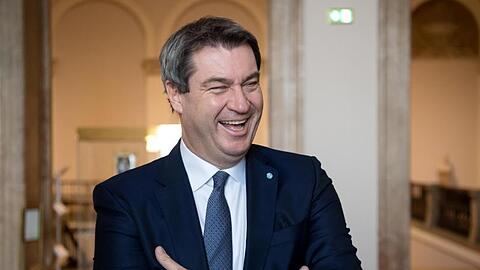 Markus Söder (CSU), Ministerpräsident von Bayern, kommt im bayerischen Landtag zu einer Plenarsitzung. Foto: Sven Hoppe/Archiv