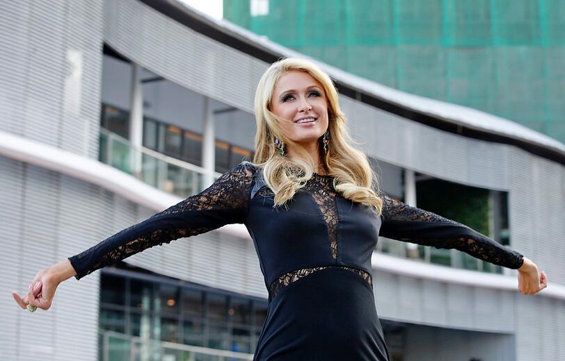 Paris Hilton bei der Party-Sause in ihrem Beach-Club