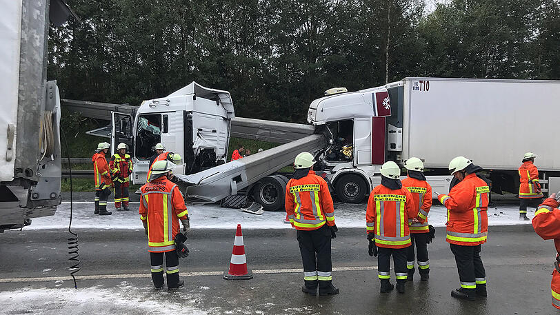 Die Bilder vom spektakulären Unfall auf der A9.