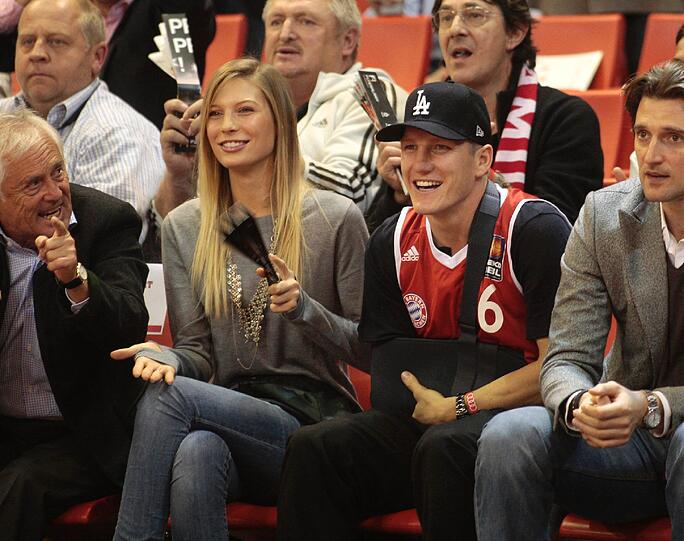 Basketball-Fan: Während seiner Verletzungspause war Schweinsteiger zuletzt regelmäßig im Audi Dome zu finden, um seine Kollegen aus der Basketball-Abteilung des FC Bayern bei deren Partien in der Beko BBL zu unterstützen.