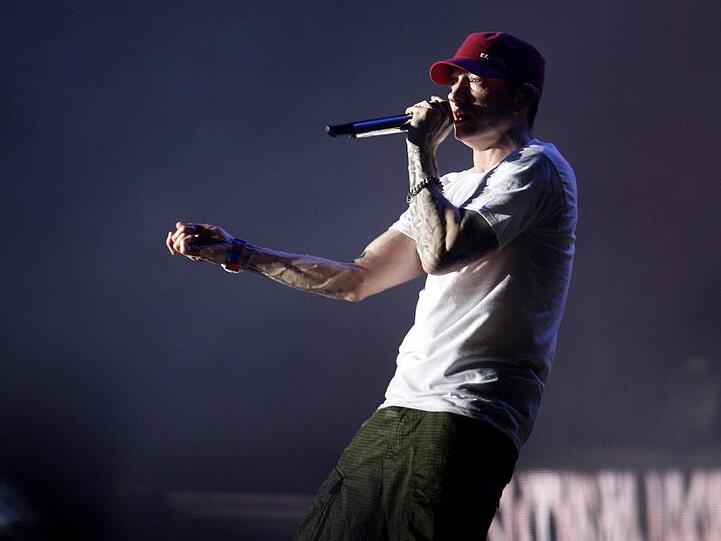 Für Eminem-Fans beginnt das neue Jahr mit einem Paukenschlag.