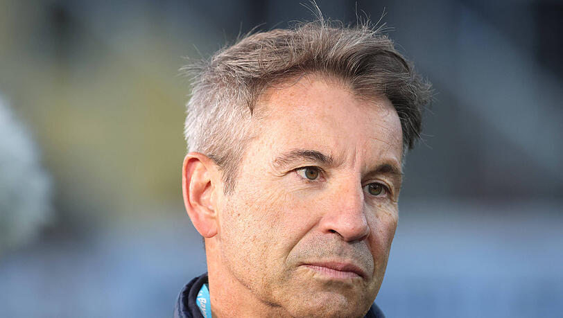 Darf nicht mit U21-Kapitän Xaver Kieferschlager telefonieren: Präsident Gernot Mang. Darf nicht mit U21-Kapitän Xaver Kieferschlager telefonieren: Präsident Gernot Mang.